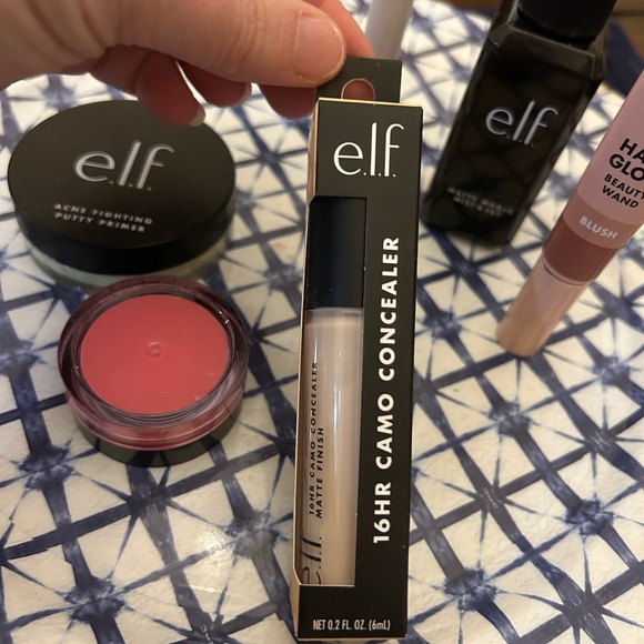 ELF makeup bundle - Picture 4 of 6